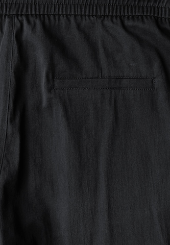 Loosefit Pantalon STREET ONE en noir