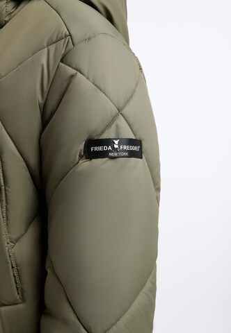 Frieda & Freddies NY Mantel 'Richelle' in Grün