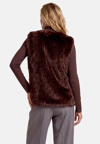 Gilet di zero in marrone