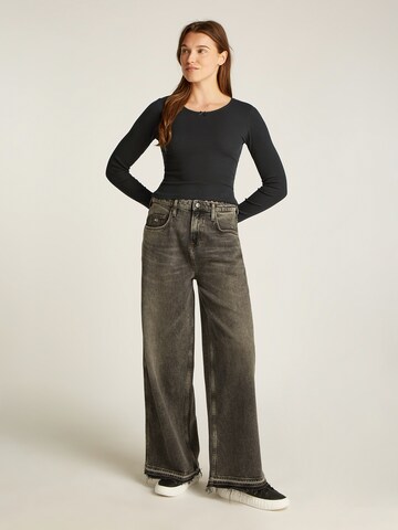 Tommy Jeans Shirt in Schwarz