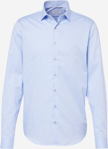 Coupe slim Chemise business Calvin Klein en bleu : devant