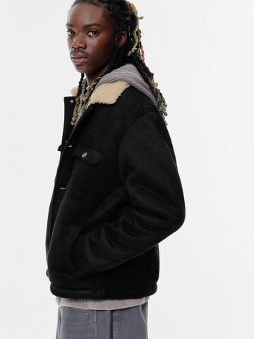 Pull&Bear Winter jacket in Black