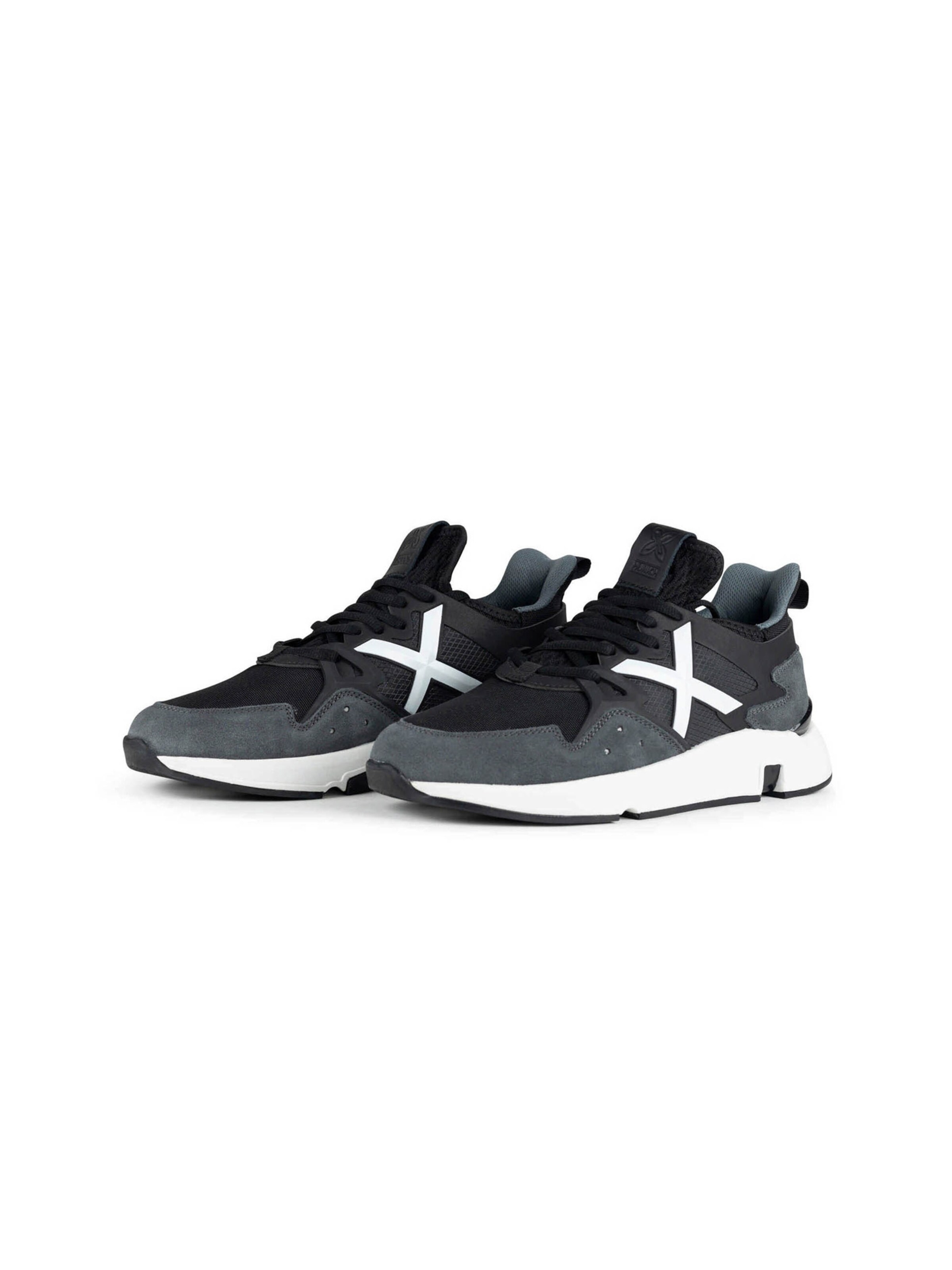 MUNICH Sneaker  'CLIK' in Schwarz: Vorderseite