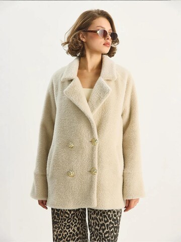 Bianco Lucci Between-Seasons Coat in Beige