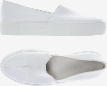 Zign Flats & Loafers in 39 in White: front