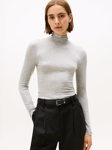 T-shirt TOMMY HILFIGER en gris : devant
