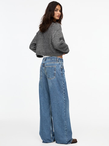 Pull&Bear Loosefit Jeans in Blau