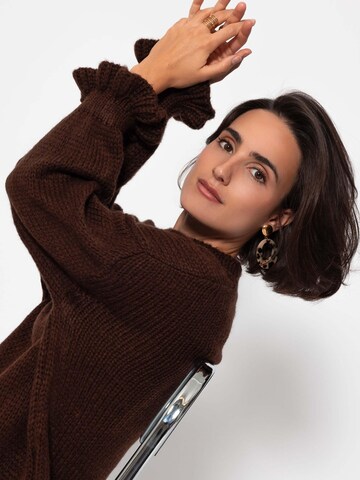 SASSYCLASSY Pullover in Braun