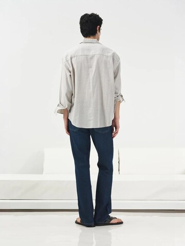 Giesto Comfort fit Button Up Shirt in Beige