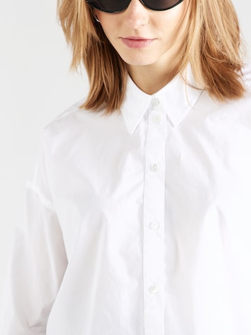 Camicia da donna 'ADU' di DRYKORN in bianco