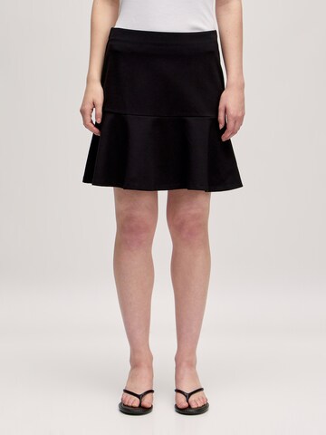 EDITED - Saia 'June' em preto: frente