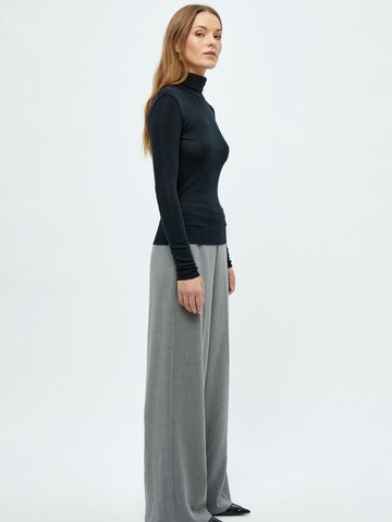 minus Shirt 'Cally' in Zwart
