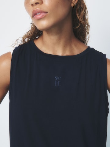 self. Top in Blau