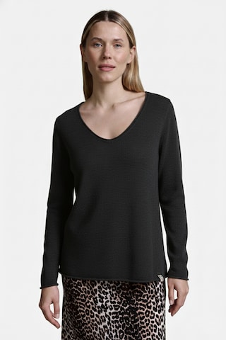 Cotton Candy Shirt in Black: front