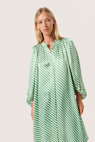 Robe 'Soho' SOAKED IN LUXURY en vert