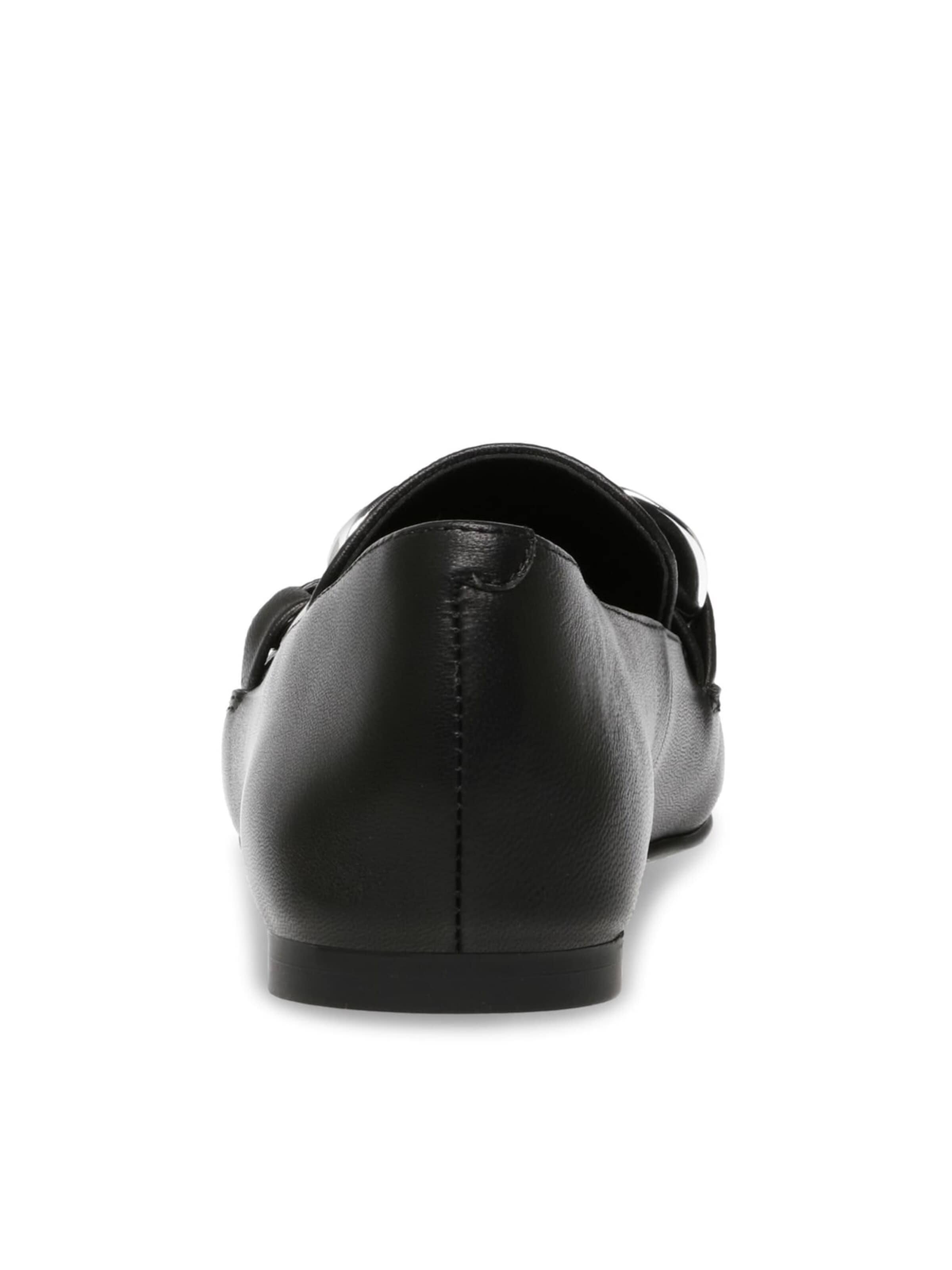 STEVE MADDEN Moccasin 'Famed Black Leather' in Black
