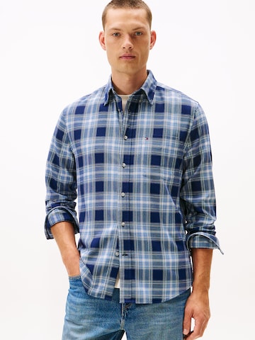 TOMMY HILFIGER Regular Fit Hemd in Blau: Vorderseite