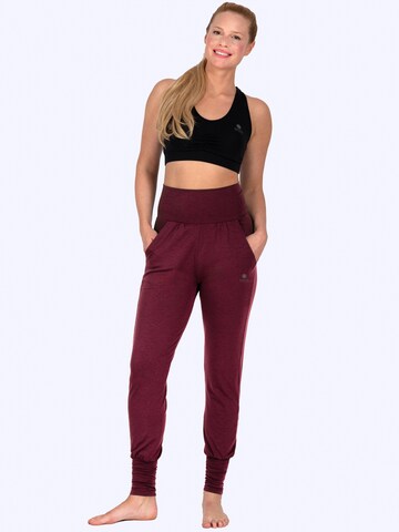 Magadi Regular Workout Pants 'Paula' in Red
