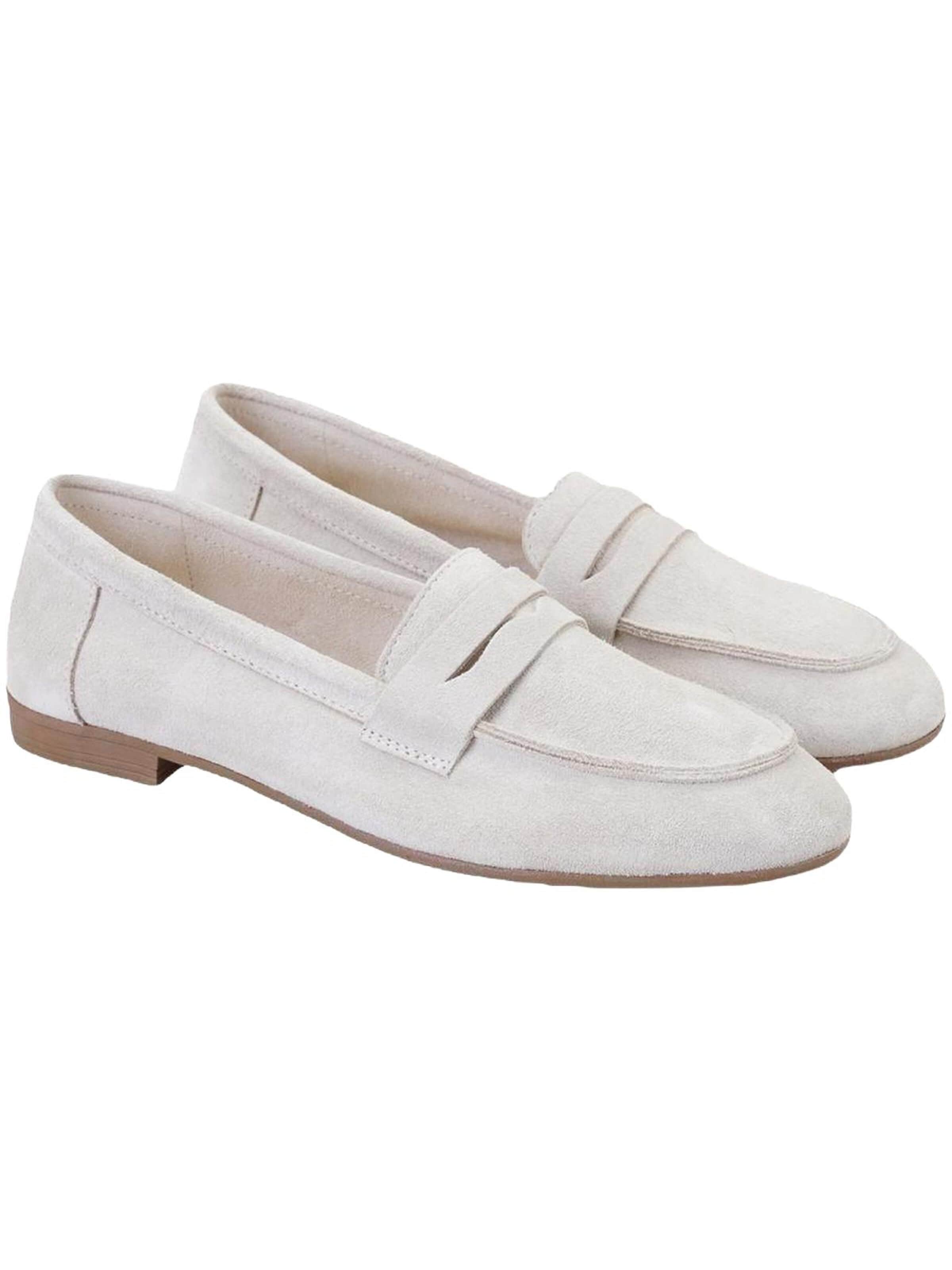 Desa Moccasins in Beige