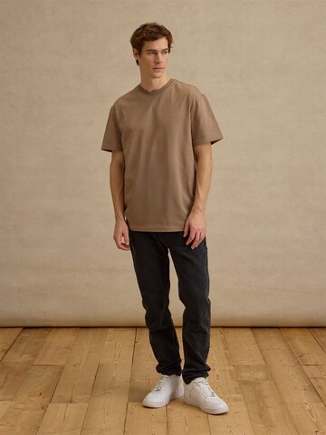 Maglietta 'Arthur' di DAN FOX APPAREL in beige