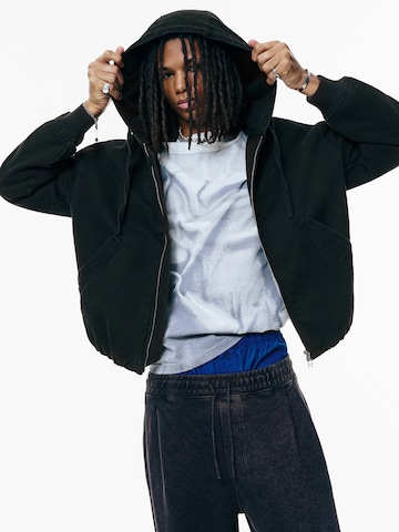 Pull&Bear Átmeneti dzseki 'STWD' - zöld