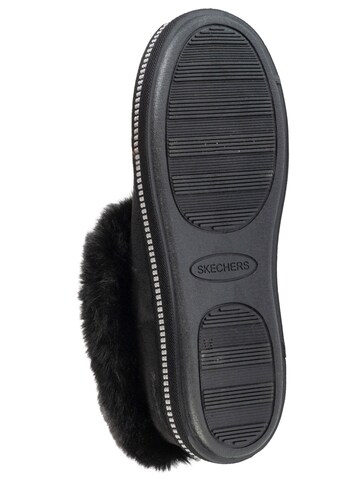 SKECHERS Huisschoenen 'Cozy Campfire - Winter Nights' in Zwart