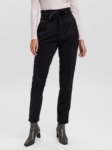 VERO MODA Tapered Pleat-front trousers 'Eva' in Black: front