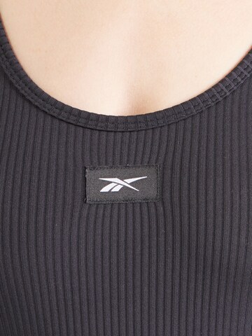 Îmbrăcaminte sport de la Reebok pe negru