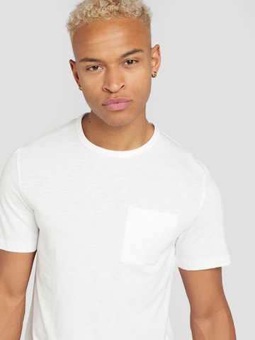 T-Shirt s.Oliver en blanc