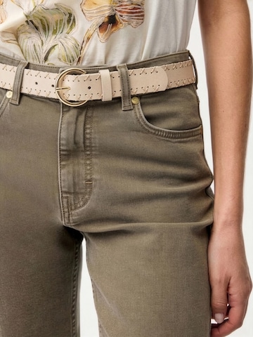 adl Belt in Beige: front