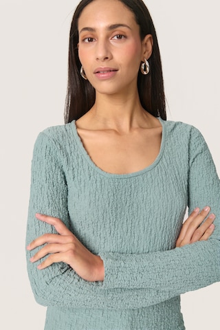 T-shirt 'Dauphine ' SOAKED IN LUXURY en bleu