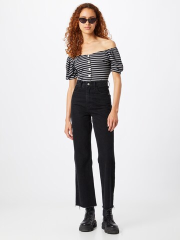 Warehouse - Blusa em preto