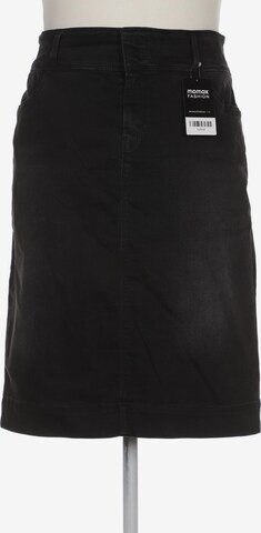 BOSS Black Skirt in XXL in Black: front