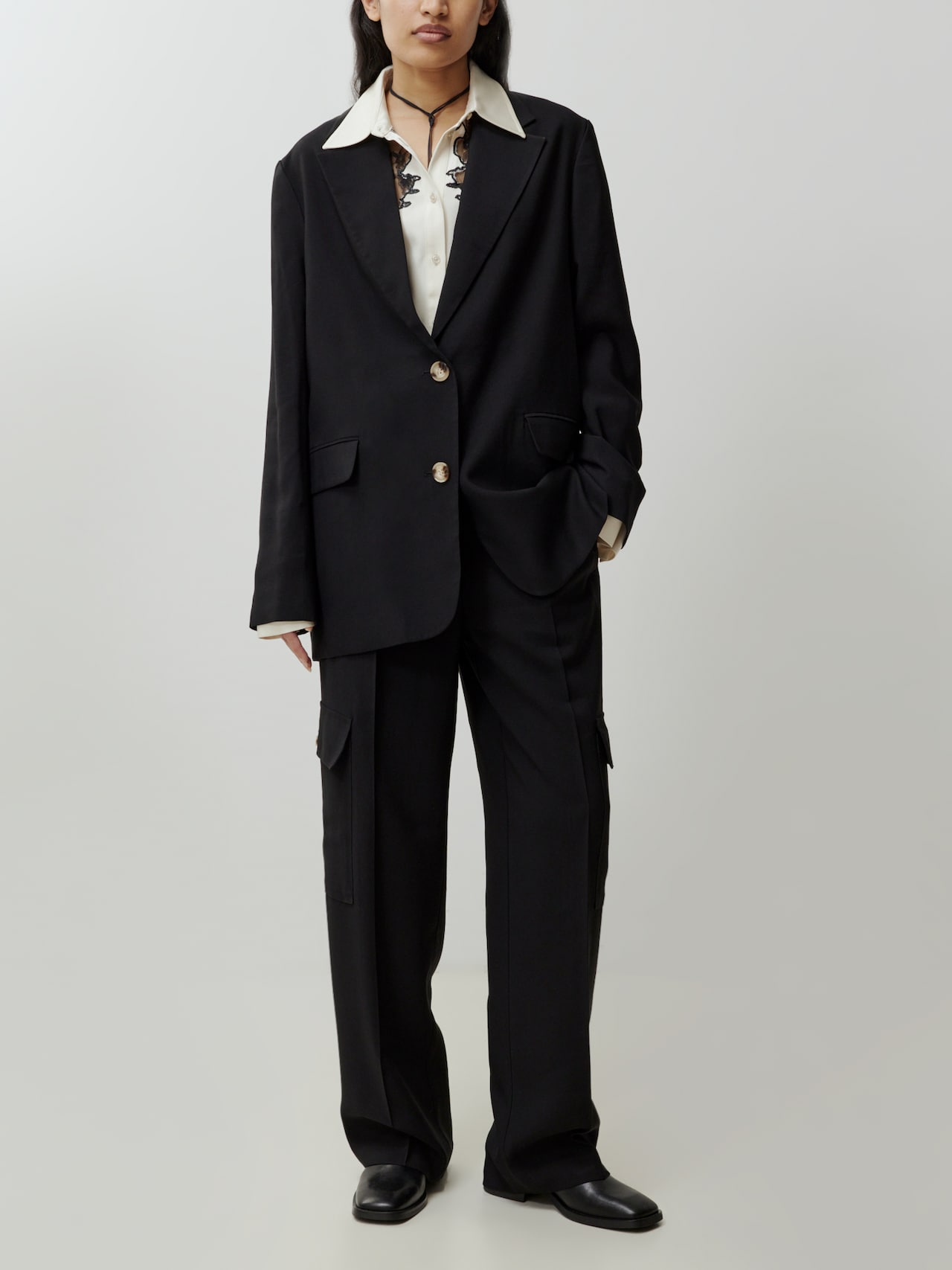 EDITED Produits Blazer 'Kainoa' noir