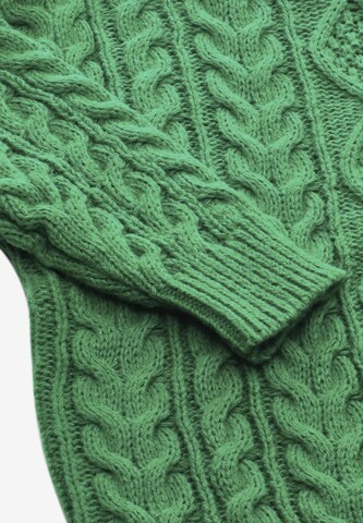 MYMO Sweater in Green