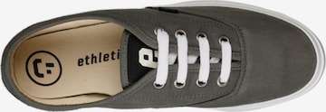 Baskets basses 'Kole' Ethletic en gris