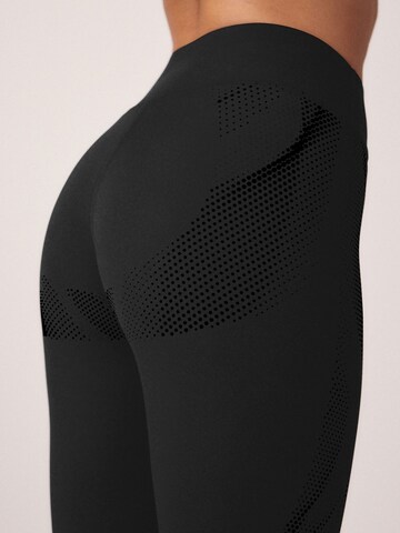 Skinny Leggings de la Next pe negru