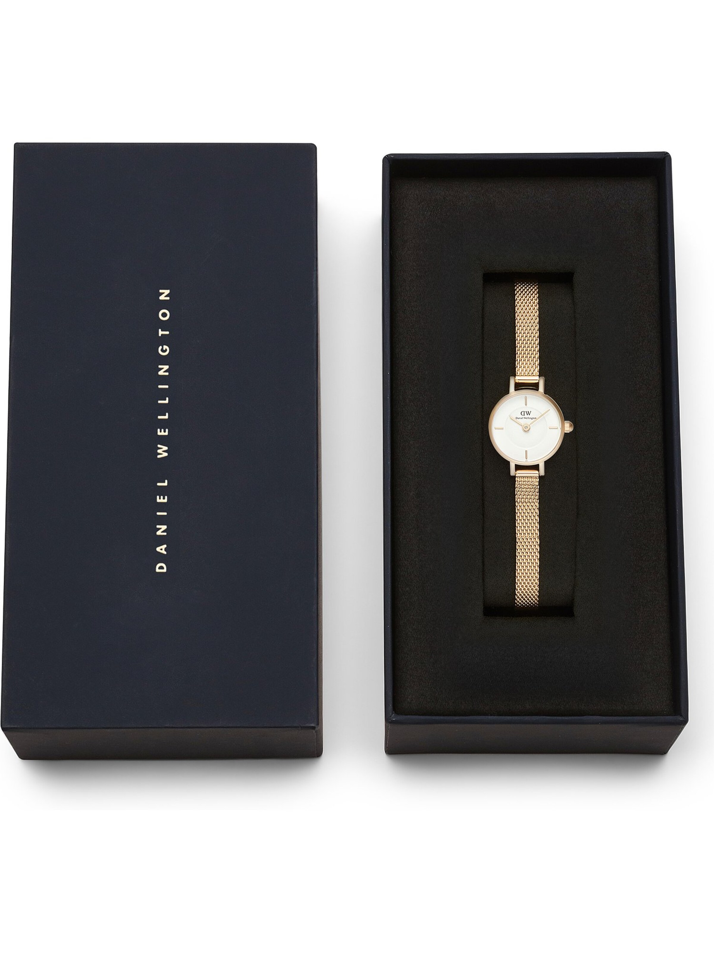 Daniel Wellington Analog Watch in Gold