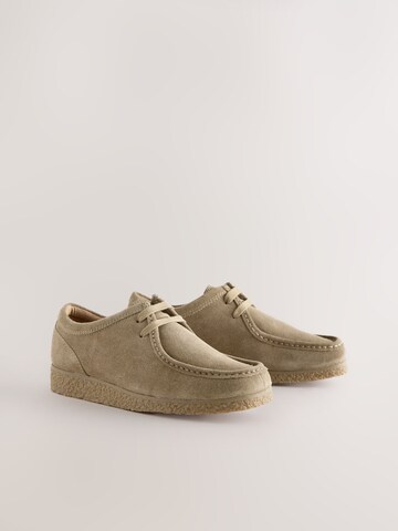 Next Chukka Boots in Grau