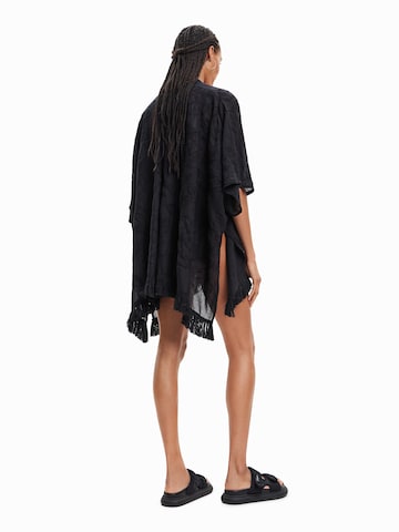 Desigual Cape 'Clara' in Black