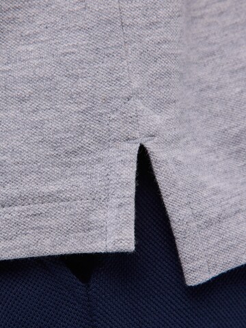 FALKE Shirt 'Essential' in Grey