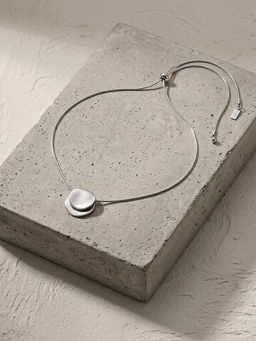 Collana 'Tove' di DNSK Copenhagen in argento