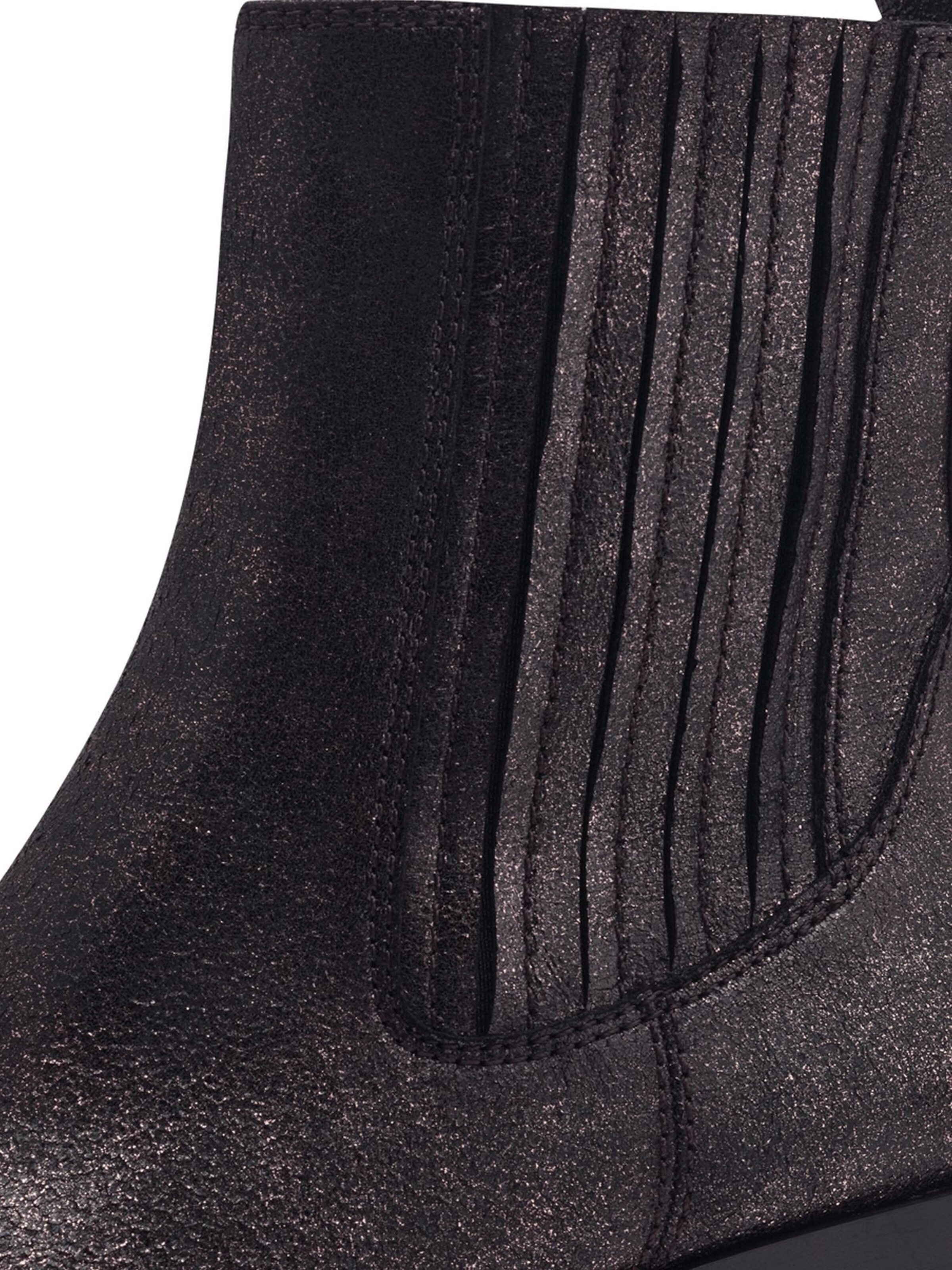 Tamaris Bootie in Black