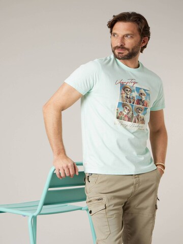 T-Shirt 'MANITO' Deeluxe en vert : devant