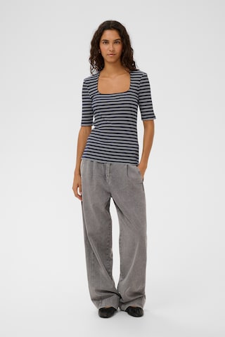 SOAKED IN LUXURY - Top em azul