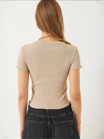 Bianco Lucci T-Shirt in Beige