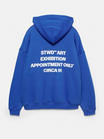 Pull&Bear Sweatshirt 'STWD CIRCA ART' i blå