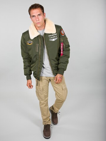 ALPHA INDUSTRIES Zimná bunda 'Injector III Air Force' - Zelená