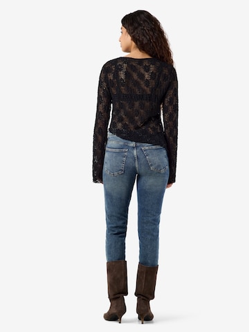 Noisy may Shirt 'NMRILEY' in Black