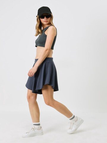 C&City Loosefit Shorts in Blau: Vorderseite
